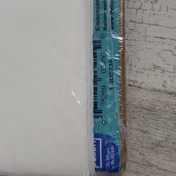 Pellon Embroidery tear away 100% rayon 15", 4 yards unopened - Picture 3 of 5